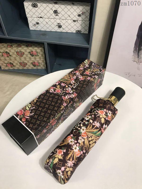 LV路易威登傘 超爆款 碳纖維傘骨 晴雨傘 防曬隔熱 防紫外線  zm1070