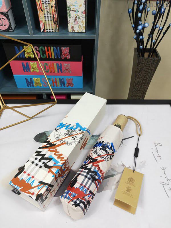 BURBERRY巴寶莉傘 最新火爆單品 巴寶莉晴雨傘 超強防曬隔熱 防紫外線  zm1111