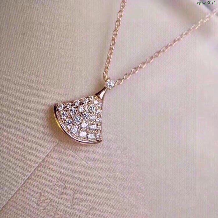 Bvlgari飾品 寶格麗滿鑽款小裙子項鏈 玫瑰金  zgbq3071