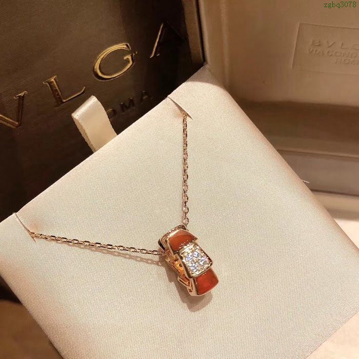 Bvlgari飾品 寶格麗蛇系列 s925純銀材質真空電鍍18k玫瑰金 紅瑪瑙項鏈  zgbq3078