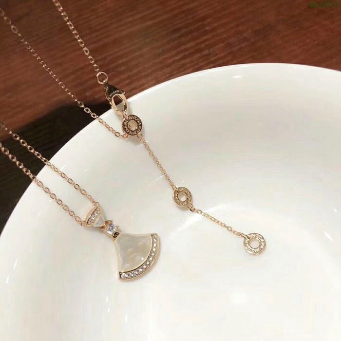 Bvlgari飾品 寶格麗Diva系列扇形裙子帶鑽項鏈 鉑金色  zgbq3263