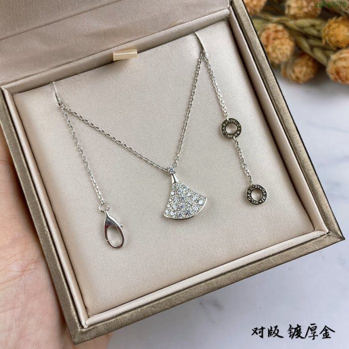 Bvlgari飾品 寶格麗經典diva系列 滿鑽扇形小裙子項鏈  zgbq3273