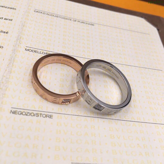 Bvlgari飾品 寶格麗字母方鑽戒指 高端S925純銀鍍18K金  zgbq3360