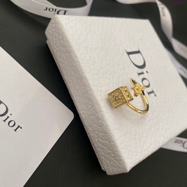 Dior飾品 迪奧經典熱銷款鑲鑽繞圈開口戎指  zgd1050