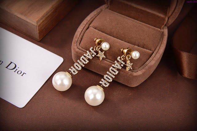 Dior飾品 迪奧最新限量版字母滿鑽耳釘  zgd1085