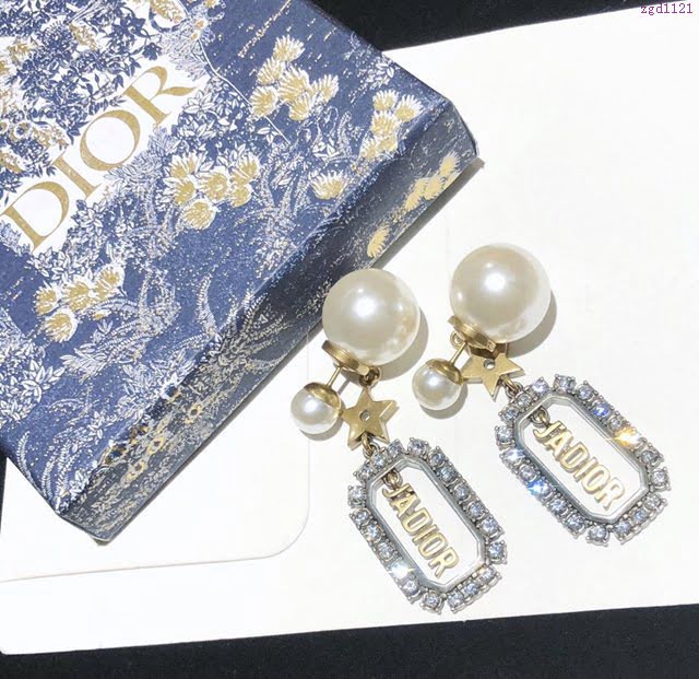 Dior飾品 迪奧經典熱銷款滿鑽耳環 五角星珍珠字母耳釘  zgd1121