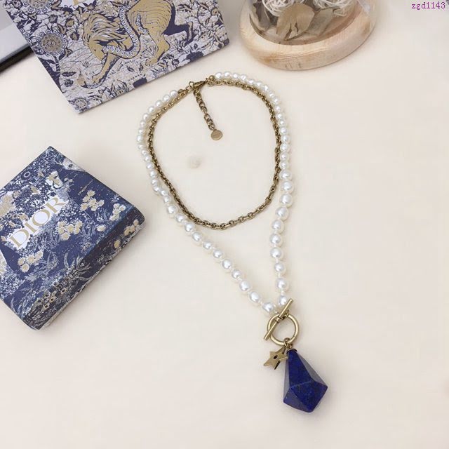 Dior飾品 迪奧經典熱銷爆款復古金色女項鏈  zgd1143