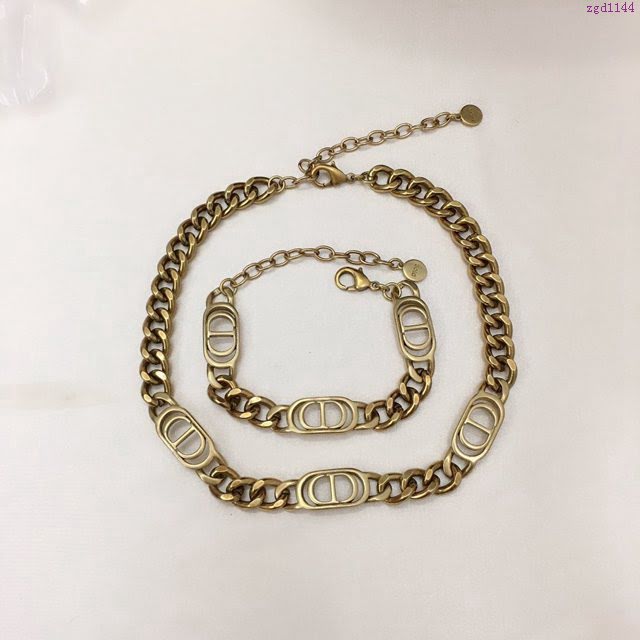 Dior飾品 迪奧經典熱銷爆款復古金色女項鏈  zgd1144