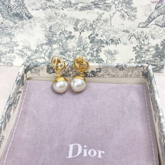 Dior飾品 迪奧專櫃最新款耳釘珍珠耳環  zgd1237