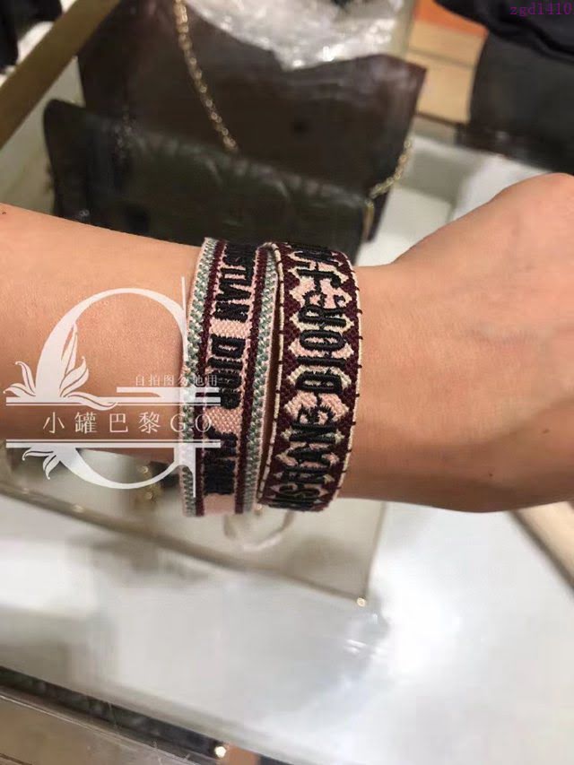 Dior飾品 迪奧經典熱銷款編織伸縮流蘇手繩手環  zgd1410