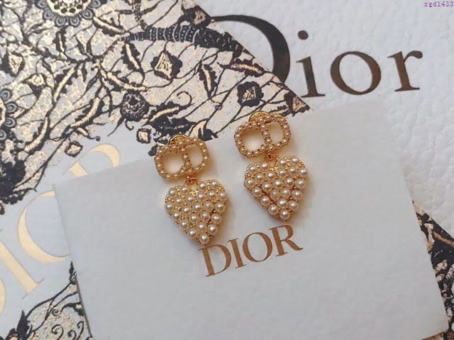 Dior飾品 迪奧經典熱銷款純銀針CD愛心耳釘耳環  zgd1433