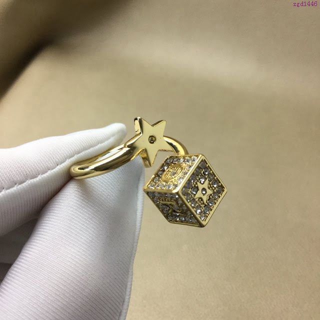 Dior飾品 迪奧經典熱銷款星星正方體鑲鑽戒指  zgd1446