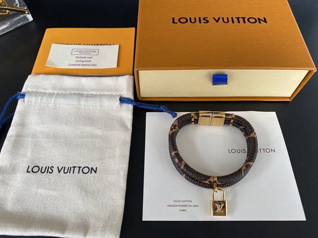 Louis Vuitton新款飾品 路易威登Circle可逆手鐲 LV鎖頭線條手繩手環  zglv2127