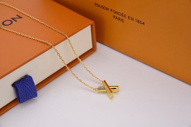 Louis Vuitton新款飾品 路易威登字母x項鏈 LV簡約字母金色鎖骨鏈  zglv2182