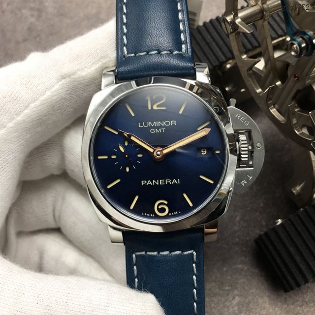 沛納海男士腕表 PAM688 GMT調時功能腕表  gjs1752
