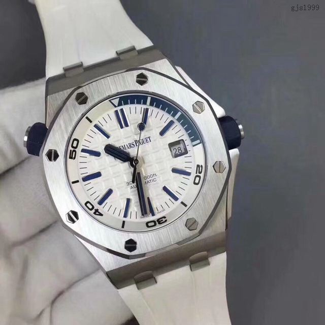 愛彼複刻男士腕表 Audemars Piguet BF大廠皇家橡樹離岸型15703系列男表  gjs1999