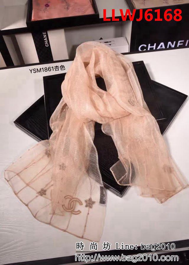 CHANEL香奈兒 2018秋冬專櫃刺繡真絲羊毛長圍巾 YSM1861 LLWJ6168
