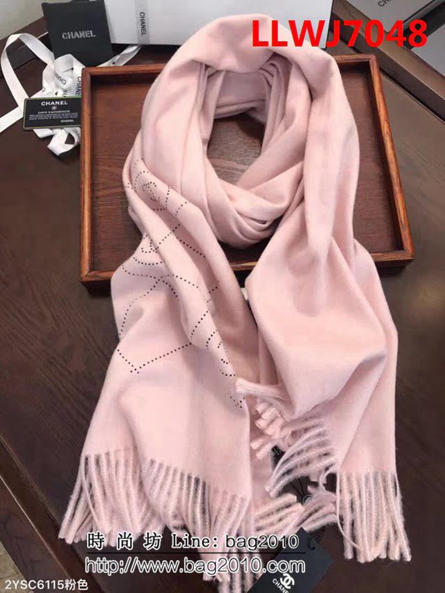 CHANEL香奈兒最新款 燙鑽logo羊絨圍巾 2YSC6115 LLWJ7048