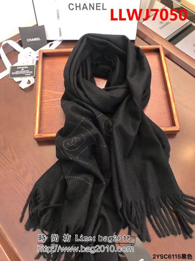 CHANEL香奈兒最新款 燙鑽logo羊絨圍巾 2YSC6115 LLWJ7050