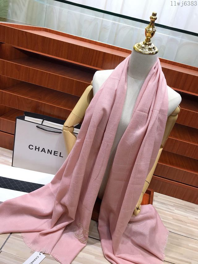 CHANEL女圍巾 香奈兒經典格紋 百搭純色 小香家羊毛刺繡披肩  llwj6383