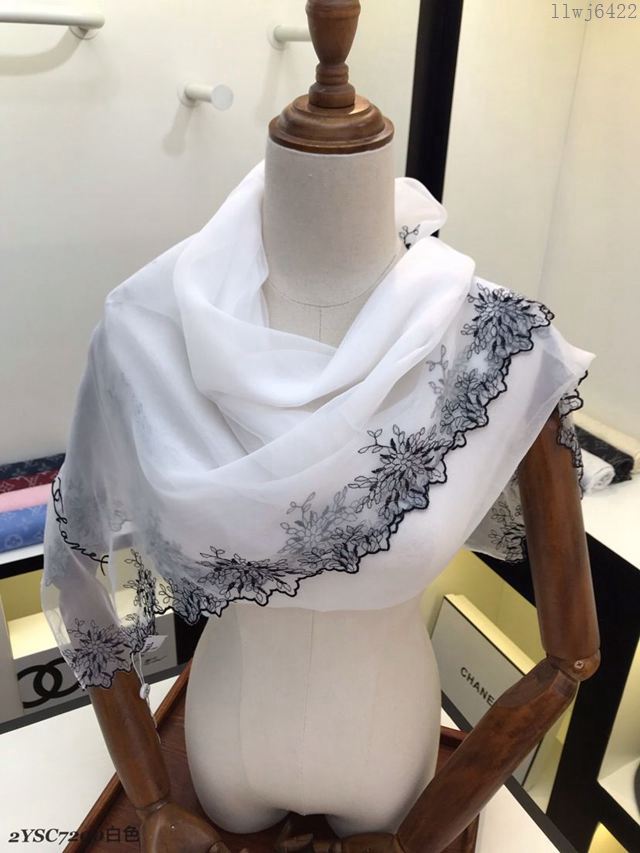 CHANEL圍巾 專櫃同步 香奈兒主打款 桑蠶絲 白色女花邊絲巾  llwj6422