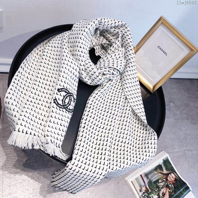 CHANEL圍巾 香奈兒刺繡logo經典格紋 百搭爆款輕薄女圍巾  llwj6593