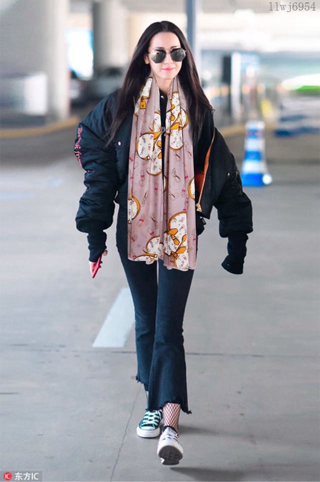 LV圍巾 路易威登2019專櫃最新款 小logo花紋戒指絨長巾 LV女圍巾  llwj6954