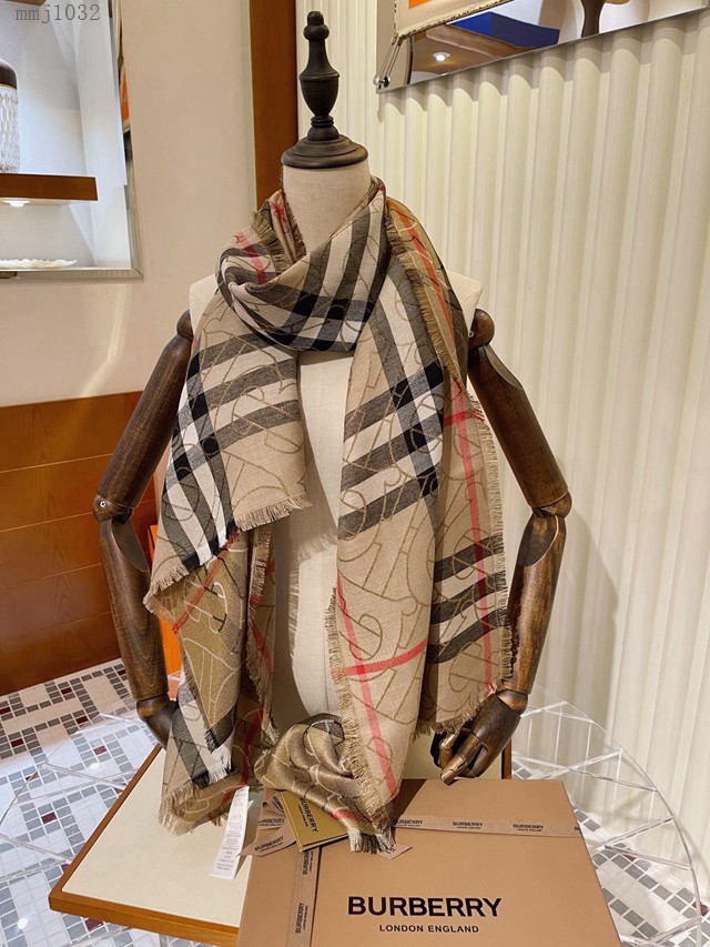 Burberry新款金屬感專屬標誌格紋圍巾 羊毛和絲質混紡 巴寶莉2021新款圍巾  mmj1032