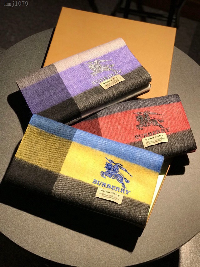 Burberry高品質進口羊絨圍巾 巴寶莉2021海外專櫃最新男士女士情侶羊絨圍巾  mmj1079