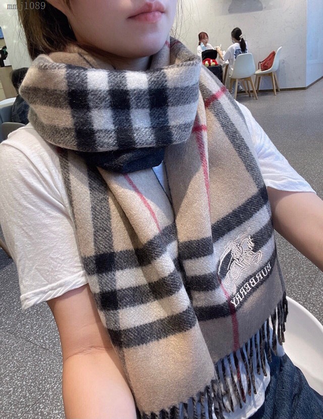 Burberry外貿出口尾單羊羔絨格紋雙面圍巾 巴寶莉2021經典巴格雙面圍巾  mmj1089