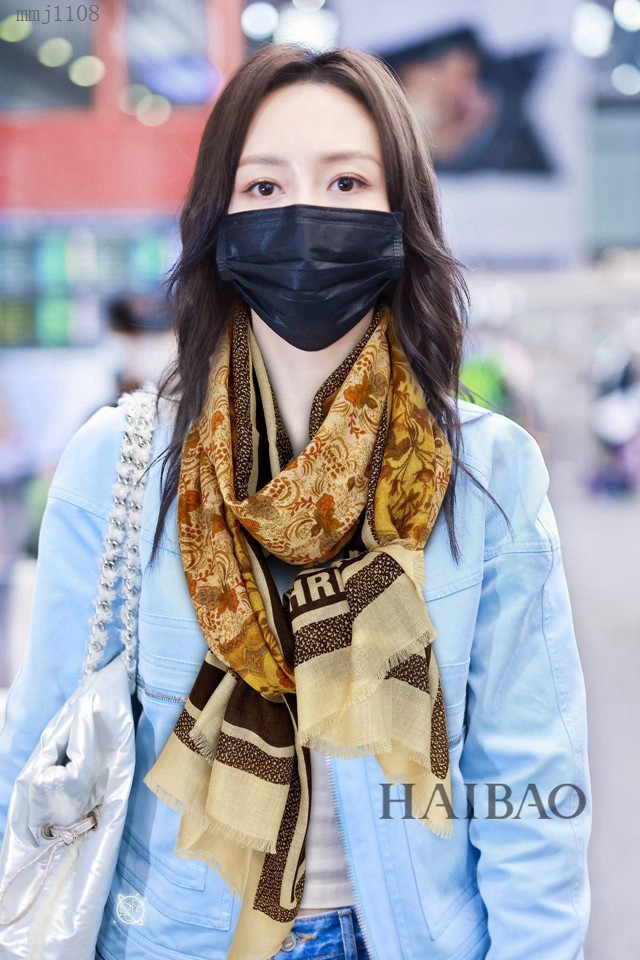 Dior秋冬新款女士披肩圍巾 迪奧2021秋冬季大牌D拼接玫瑰長巾  mmj1108