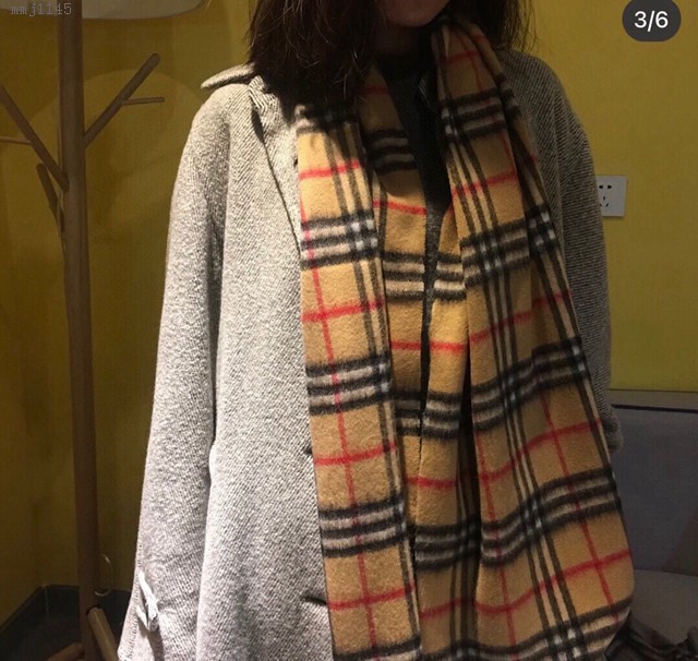 Burberry深度水波紋經典羊絨格子圍巾 巴寶莉2021新款圍巾  mmj1145