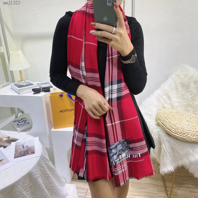 Burberry經典寬格混紡大規格披肩經典格子披肩圍巾 巴寶莉2021新款女士棉絨圍巾  mmj1323