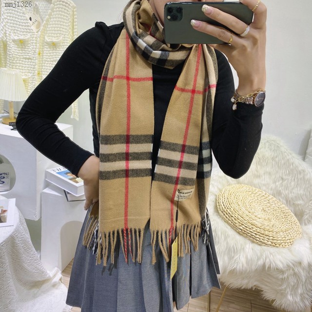 Burberry雙面印花羊絨粗紡圍巾 巴寶莉2021新款女士格紋流蘇圍巾  mmj1326