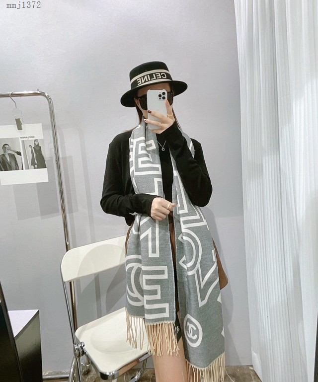 CHANEL專櫃新款女士圍巾 香奈兒年度最火爆單品爆款圍巾披肩  mmj1372