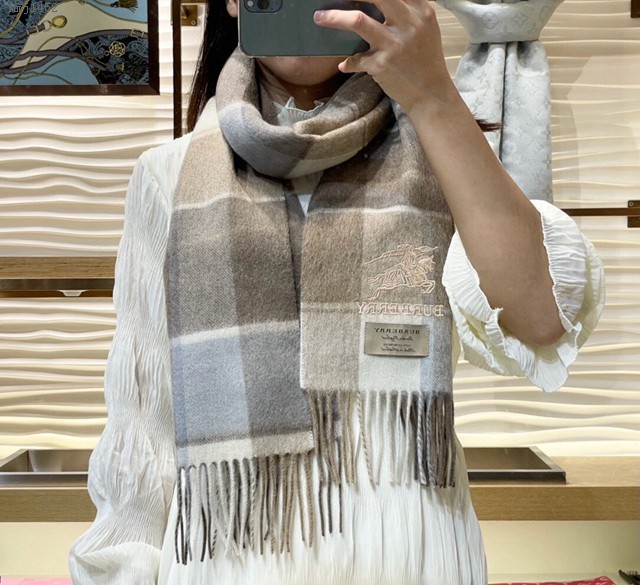 Burberry高品質進口羊絨圍巾 巴寶莉2021專櫃最新男士女士情侶羊絨圍巾  mmj1452