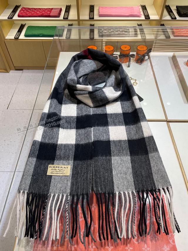 Burberry經典格紋羊絨圍巾 巴寶莉2021新款情侶款圍巾  mmj1458