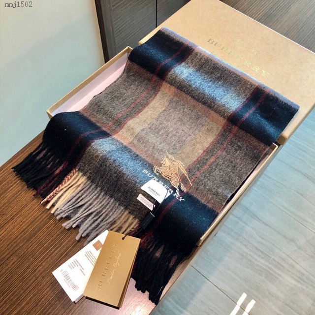 Burberry專櫃同步爆款保暖親膚羊絨圍巾 巴寶莉2021新品羊絨圍巾  mmj1502