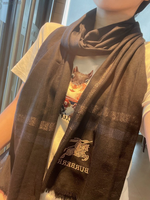 Burberry新品經典巴格羊絨圍巾 巴寶莉2021新款小格紋女士圍巾  mmj1590