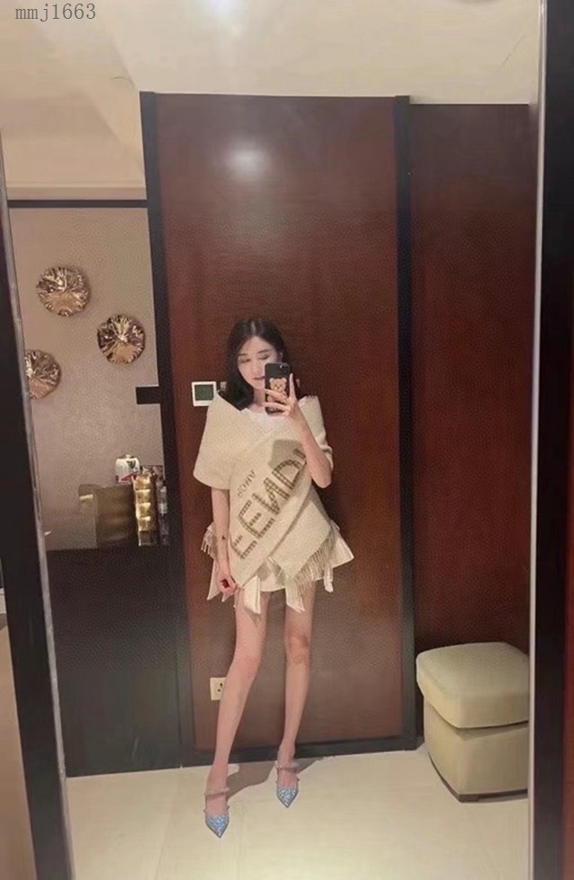 FENDI男女同款雙面提花圍巾 芬迪2021最新款圍巾  mmj1663
