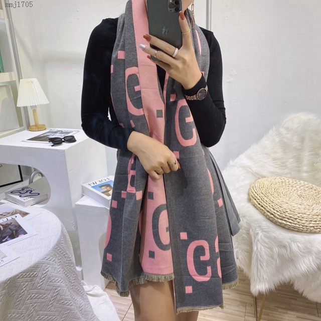Gucci經典百搭款羊絨長巾披肩 古馳女款羊絨混紡圍巾  mmj1705