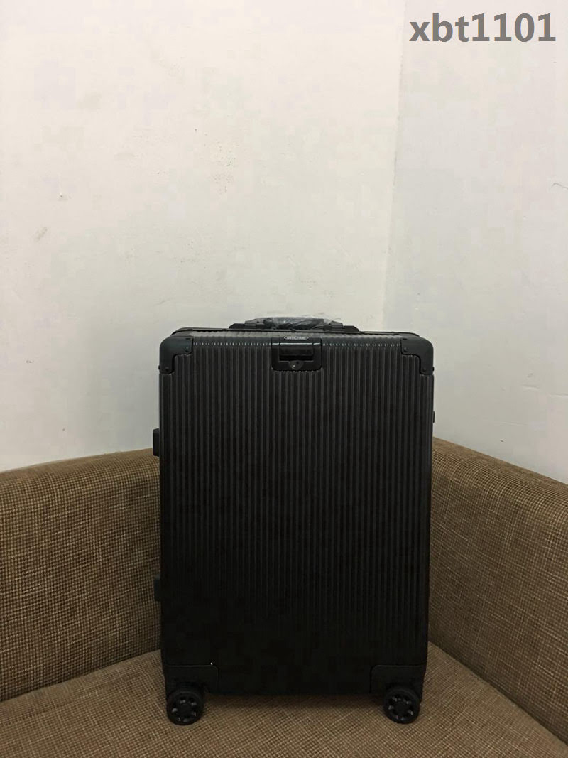 RIMOWA日默瓦 拉杆箱/拉箱 pc+鋁鎂合金 經典classic系列 明星同款 PC最高版本 20寸登機箱 8025  xbt1101