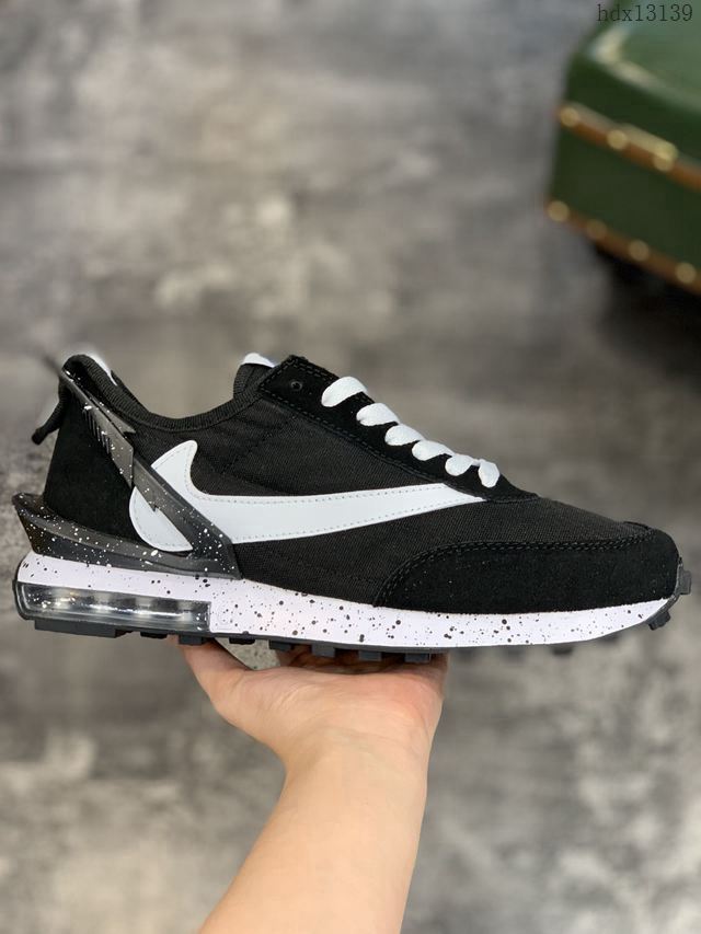 Nike男鞋 高橋盾聯名倒勾 耐克走秀款運動跑步鞋 Nike休閒氣墊男鞋  hdx13139