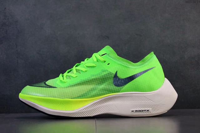 Nike女鞋 耐克新款跑鞋 Nike輕質馬拉松運動跑鞋  hdx13159
