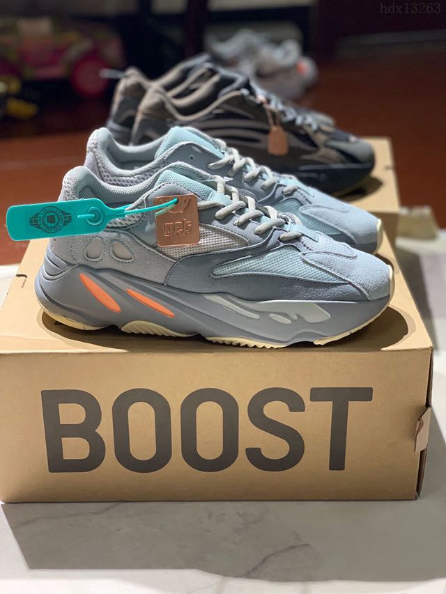 Adidas鞋 阿迪達斯真標巴斯夫真爆 侃爺椰子700 Adidas椰子鞋 男女同款  hdx13263