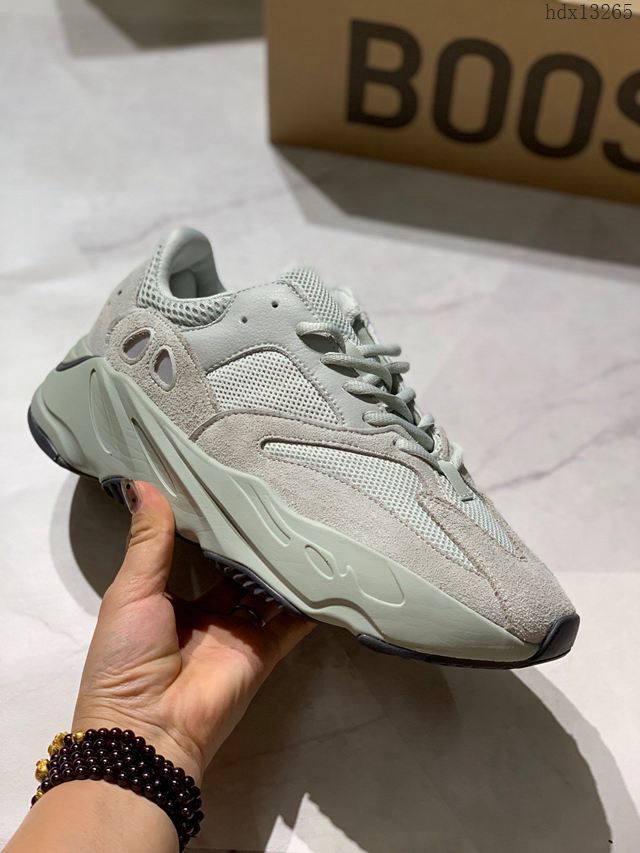 Adidas鞋 海鹽色 阿迪達斯真標巴斯夫真爆 侃爺椰子700 Adidas椰子鞋 男女同款  hdx13265