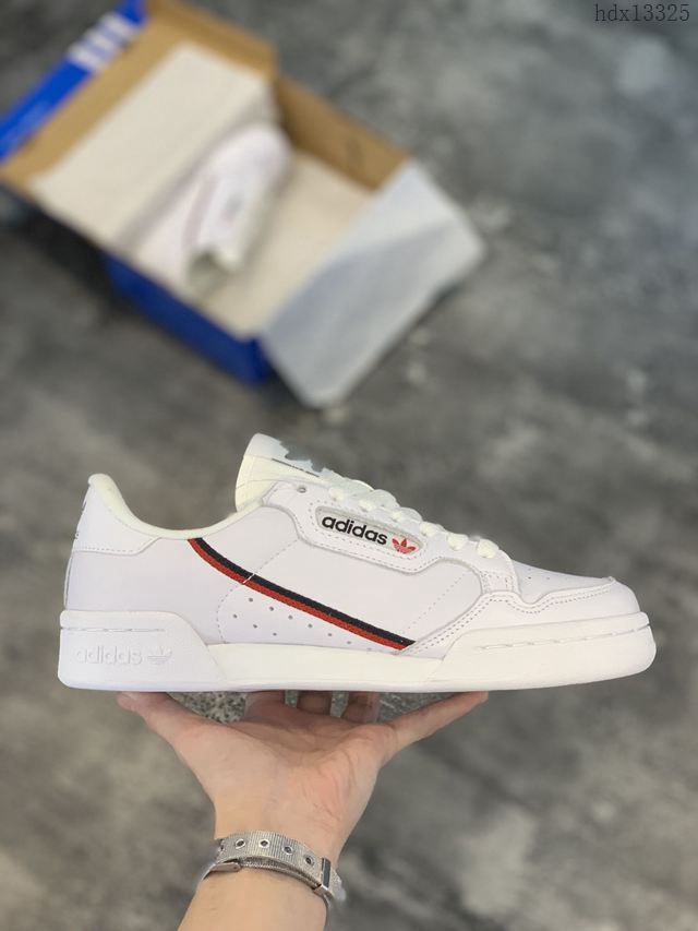 Adidas鞋 阿迪達斯白色板鞋 全新adidas Originals 男女同款  hdx13325