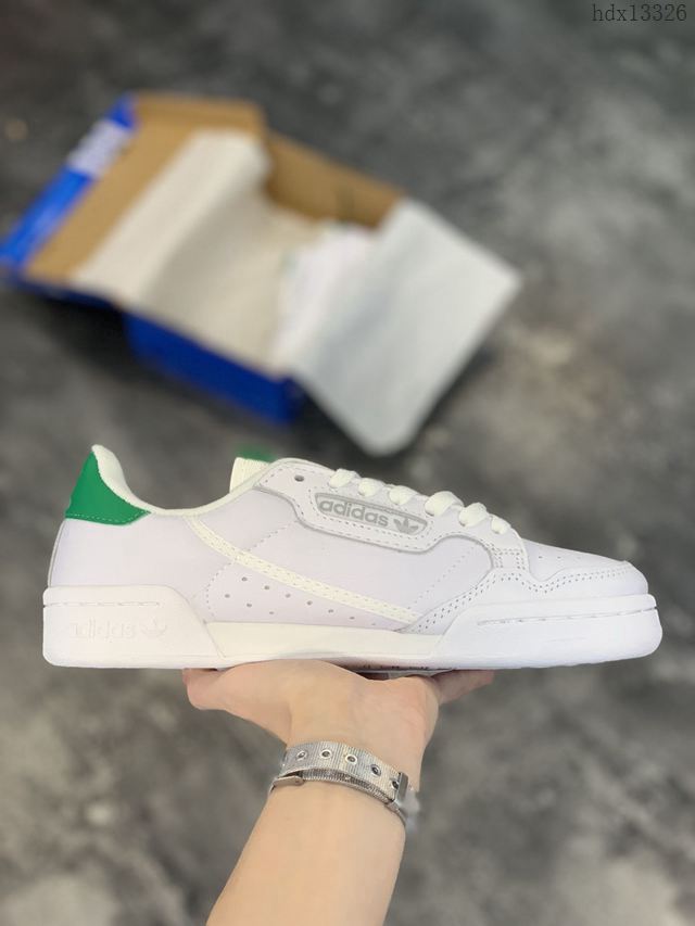 Adidas鞋 阿迪達斯白色板鞋 全新adidas Originals 男女同款  hdx13326