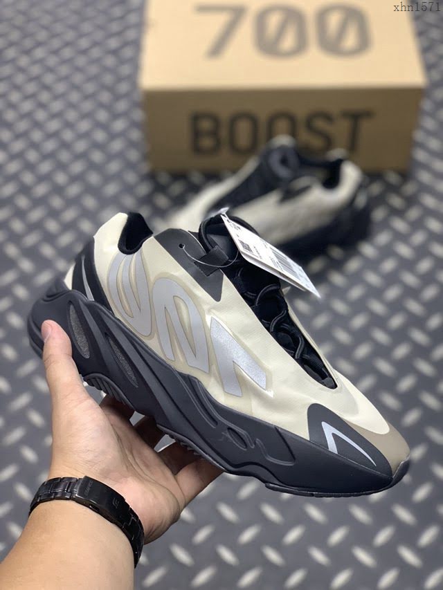 Adidas男女椰子鞋 阿迪達斯Orange椰子700 Adidas Yeezy Boost 700 MNVN  xhn1571