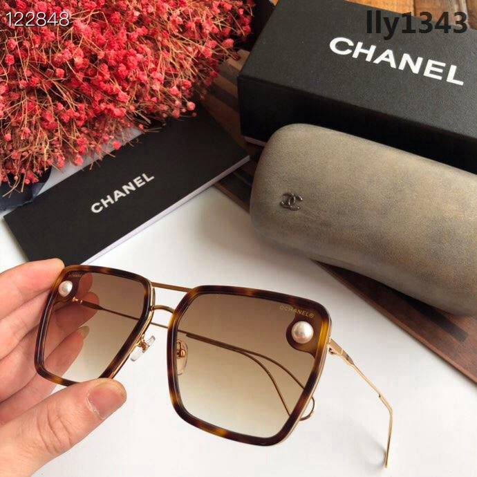 CHANEL香奈兒 2019新品 CH1041 高端品質 鏡面珍珠 百搭框型 女款太陽鏡  lly1343